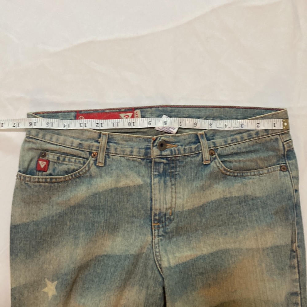 Patriotic Stars and Stripes jeans. Guess size 31 - Picture 4 of 8